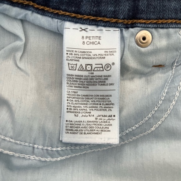 Old Navy Midrise Curvy Jeans 8P - Picture 2 of 4